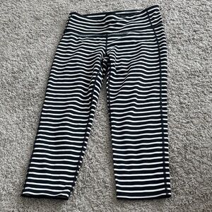 Athleta Capri Leggings